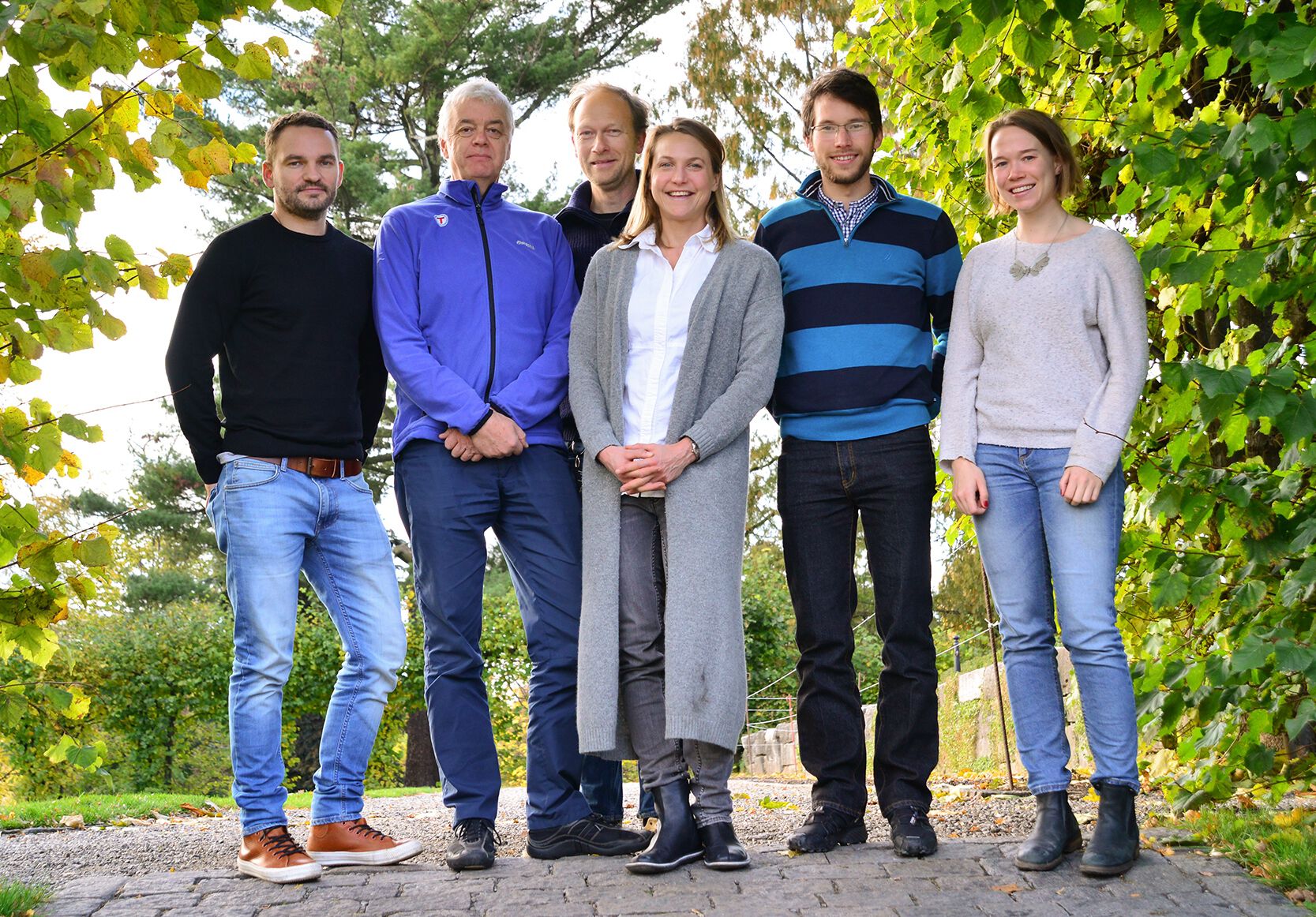 Fra venstre: Roger A. E. Bareksten (DNT), Oddvin Lund (DNT), Anders Bryn (NHM), Mette Øinæs Habberstad (DNT), Peter Horvath (NHM), Inger Kristine Volden (NHM).