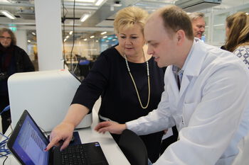 datamaskin ,personlig datamaskin ,laptop ,frakk ,bildesign.