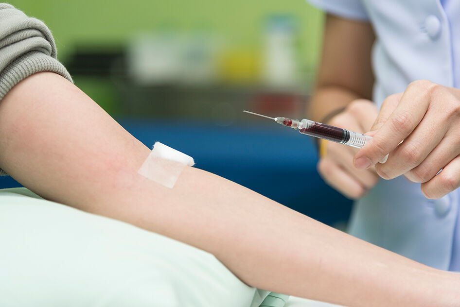 Sjukehuset tok blodprøvar av pasienten for å måla nivået av legemiddelet i blodet. Illustrasjonsfoto: Colourbox