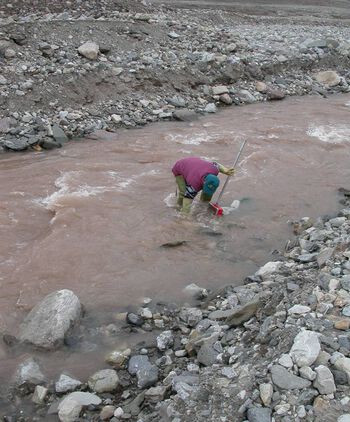 vann ,kropp av vann ,berggrunn ,geologisk fenomen ,skråningen.