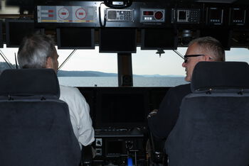 flyinstrumenter ,vann ,kjøretøy ,transportmiddel ,cockpit.