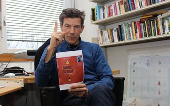 møbler ,bokhylle ,hylle ,utgivelse ,bok.
