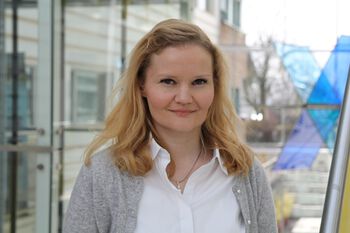 leppe ,smil ,erme ,kjole skjorte ,lykkelig.