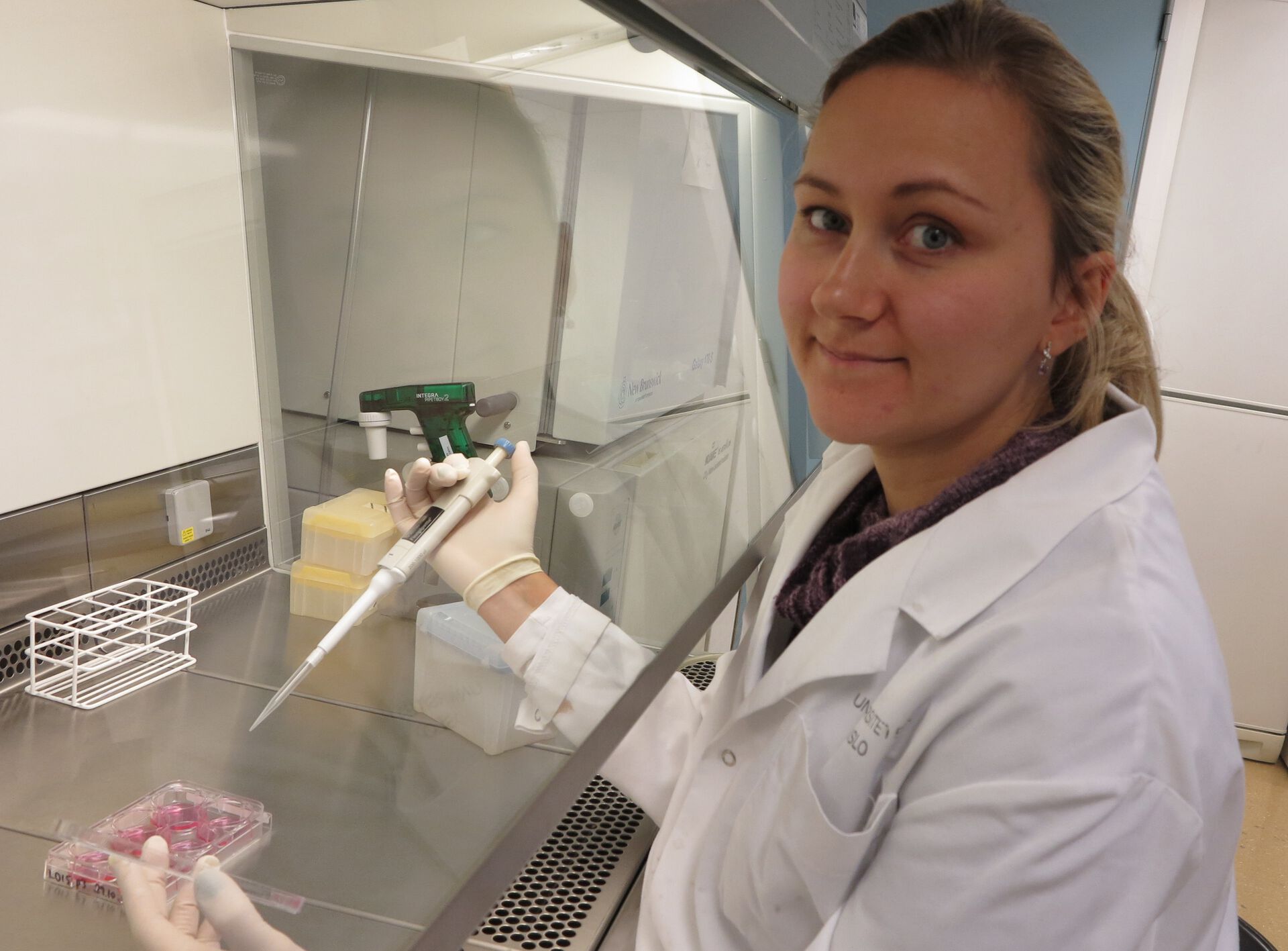 Natasa Nikolic i laboratoriet