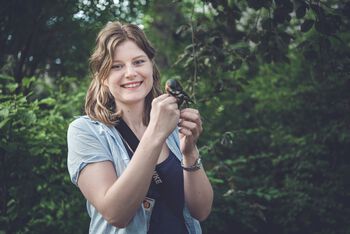 smil ,hånd ,anlegg ,mennesker i naturen ,flash fotografering.