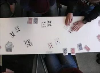 font ,gambling ,innendørs spill og sport ,rekreasjon ,kortspill.