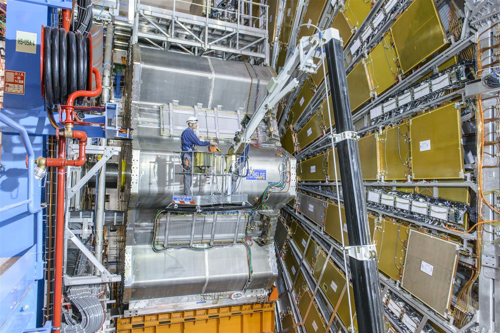 Innsiden av Atlas-detektoren på Cern
